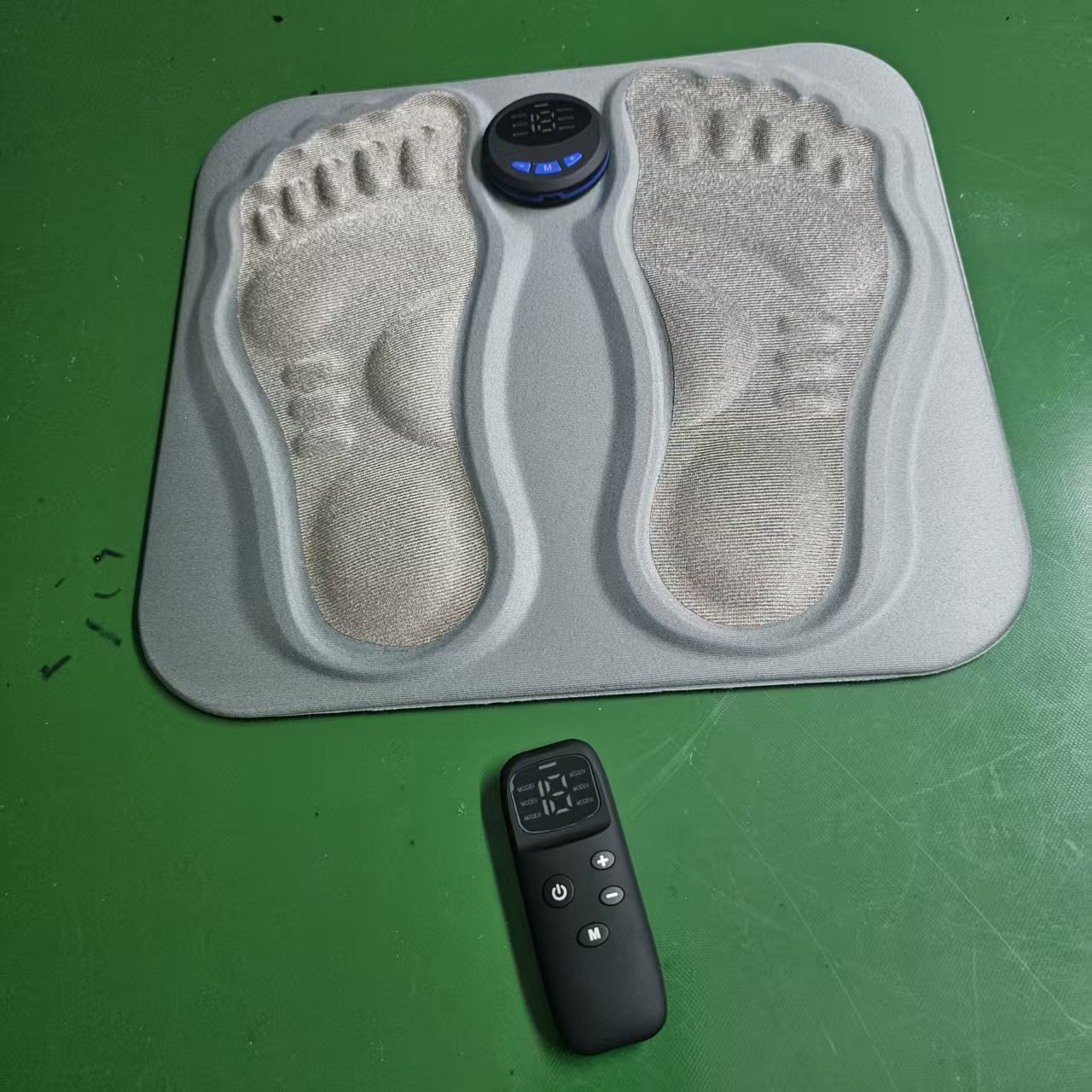 Smart 3D foot massage pad EMS microcurrent electronic pulse multifunctional foot massage trainer