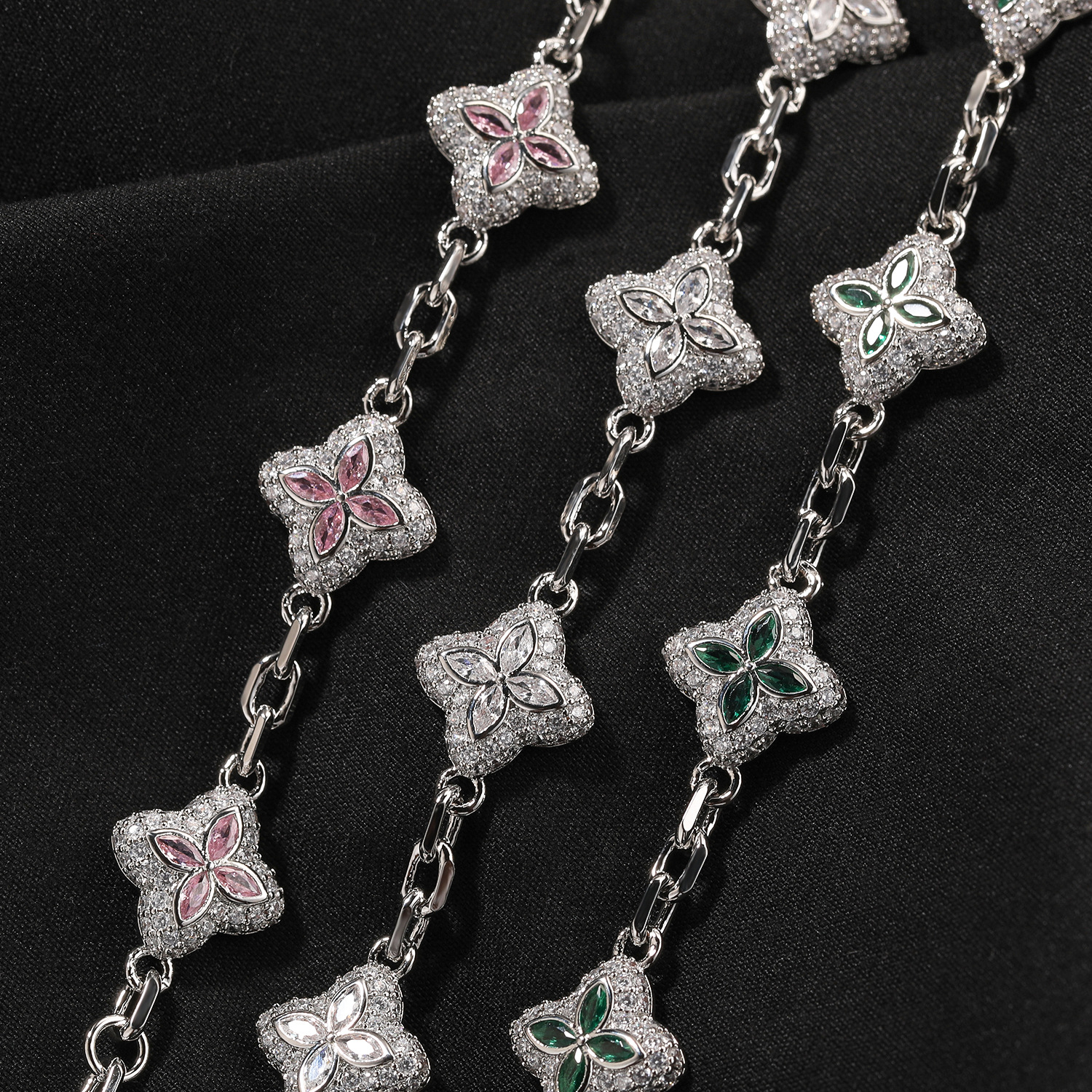 Hip Hop Full Diamond Four-Leaf Clover Bracelet Unisex Necklace Four-Leaf Clover Necklace