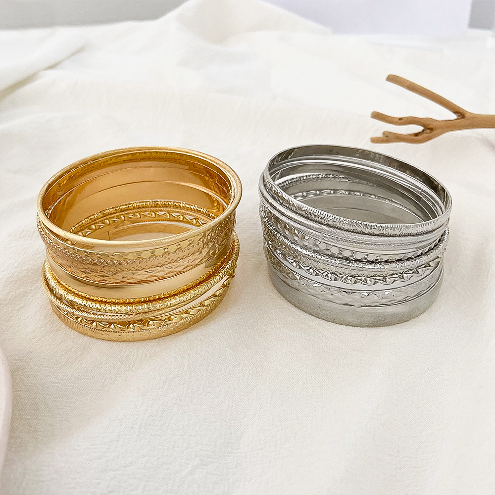 Ethnic Style Alloy Bracelet Wide Bangle Set Women Gold Smooth Bangle Bracelet Ten-Piece Set