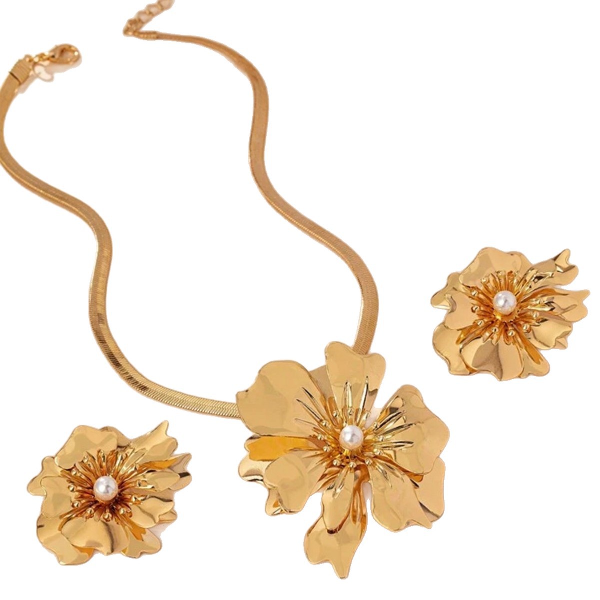 New accessory flower set with pearl snake bone necklace and earrings