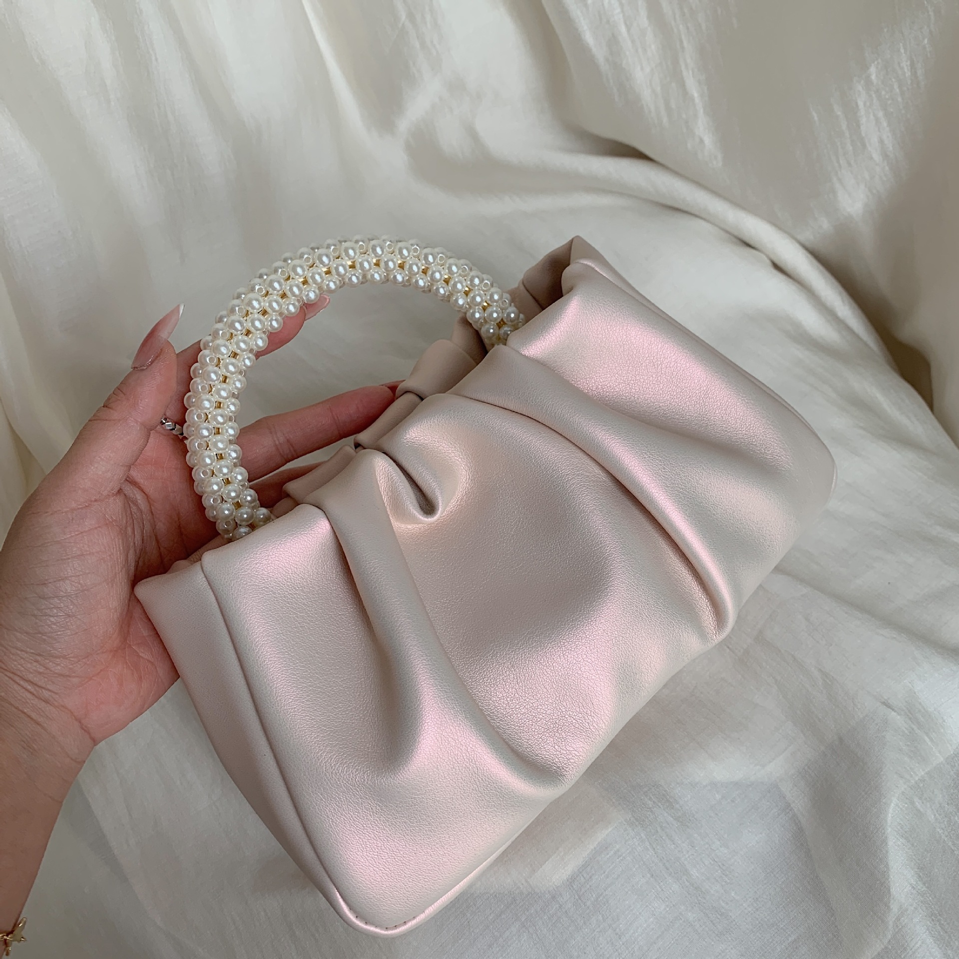 2026 new women's bag pearl wrist pleated cloud handbag shoulder crossbody mini bag