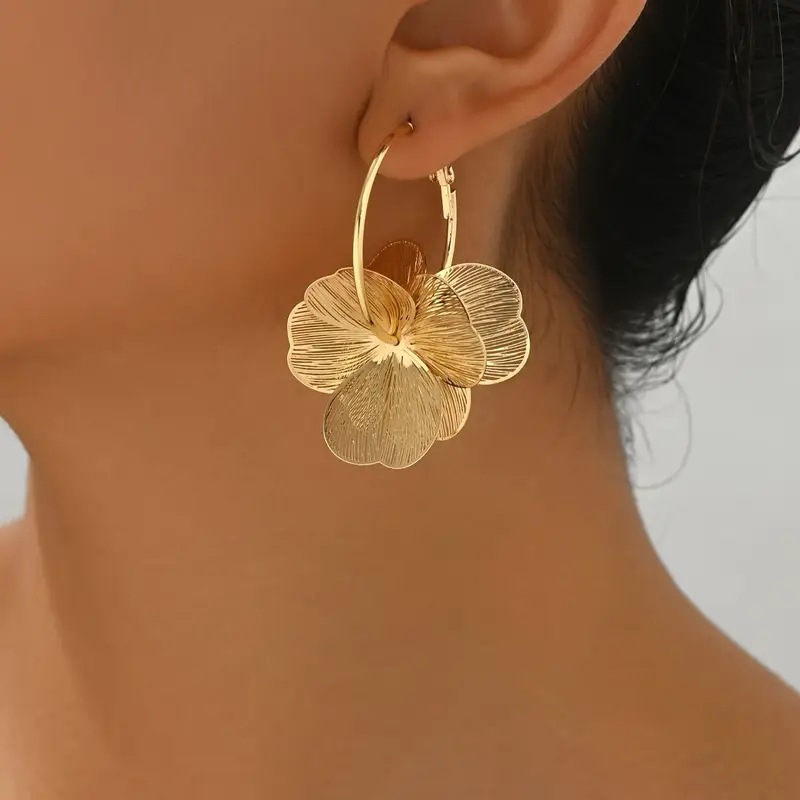 New gold flower earrings trendy exaggerated ear hoop sweet
