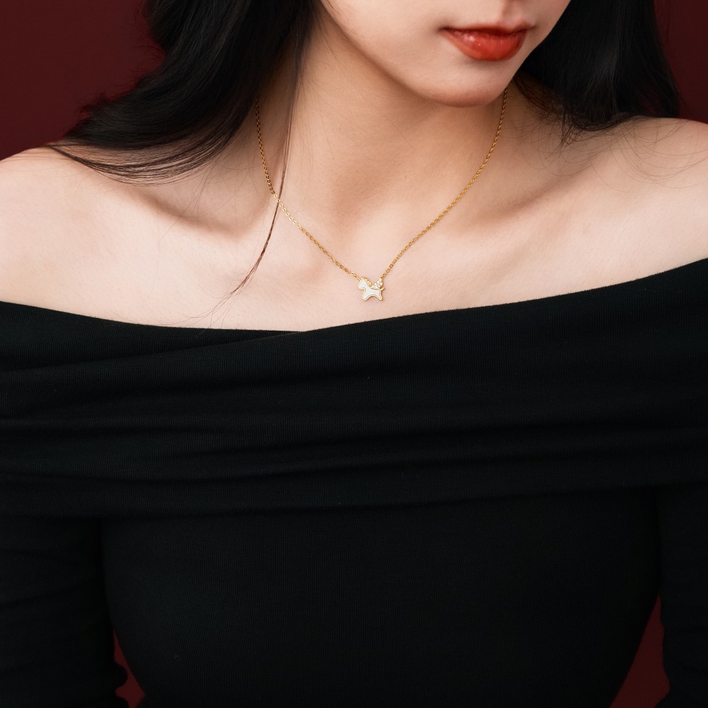 S925 sterling silver necklace for women, small horse shape delicate white mother-of-pearl small pendant sweater chain women's neck accessories