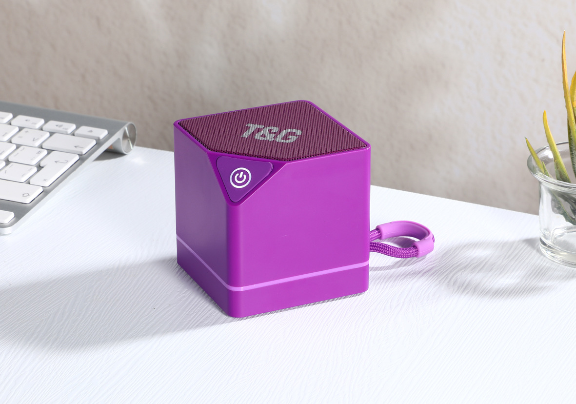 TG688 Square Mini Gift Speaker Outdoor Portable Desktop Bluetooth Wireless Card Slot Radio TG Speaker