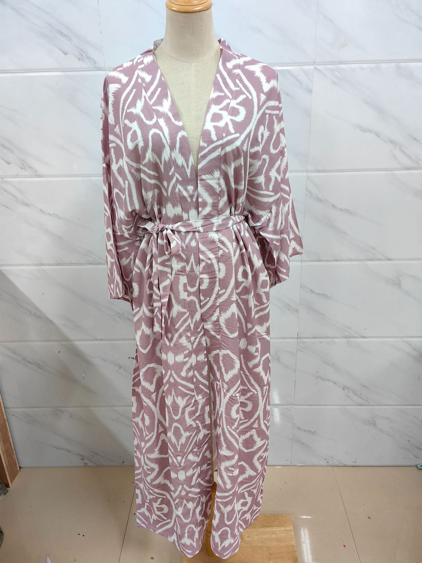 2025 New Beach Sun Protection Cardigan Women Vacation Printed Long Bikini Outer Swimsuit Cover Up