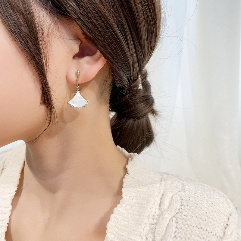 Outina new fan shape shell earrings niche earrings ear accessories