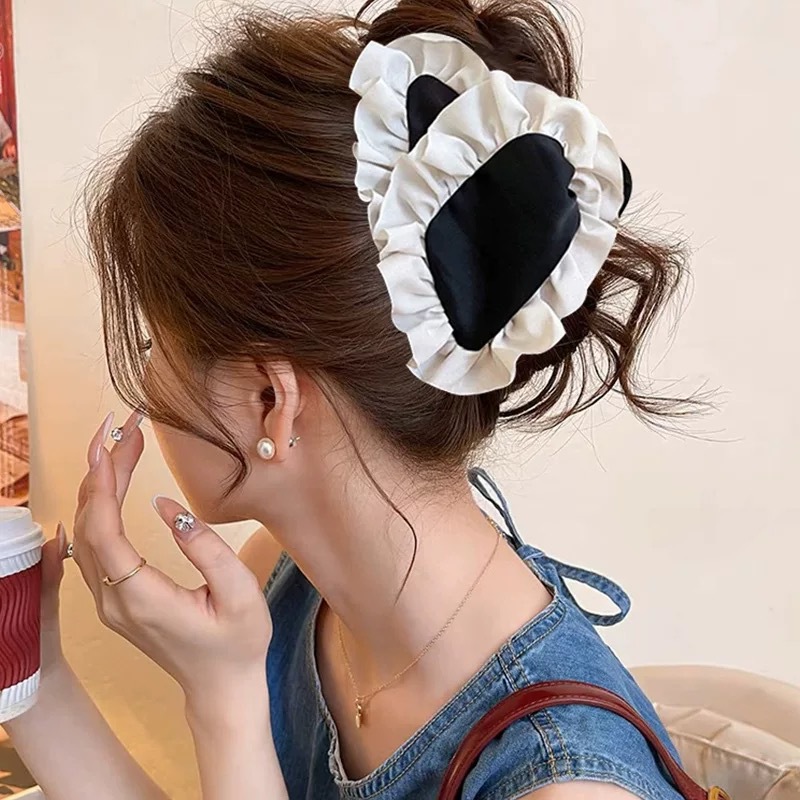 Summer new lace triangle claw clip large hair clip for women full back of head bun shark clip hair accessory