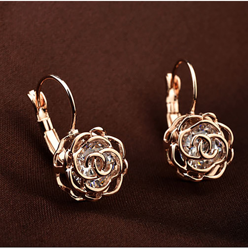 Camellia Women Earrings Korean Japanese Simple Gold-Plated Hollow Ear Cuff Women Earrings