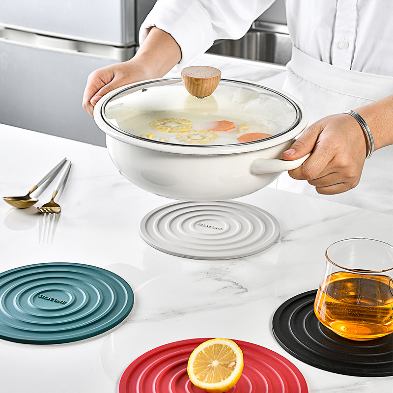 Kitchen Gadget Silicone Heat Insulation Placemat Pot Mat Dining Table Mat Household Anti-Hot Mat Cup Mat Heat Resistant Mat