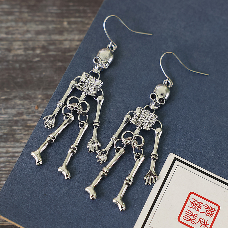 New Skull Earrings Ear Studs Men Women Halloween Skull Body Earrings