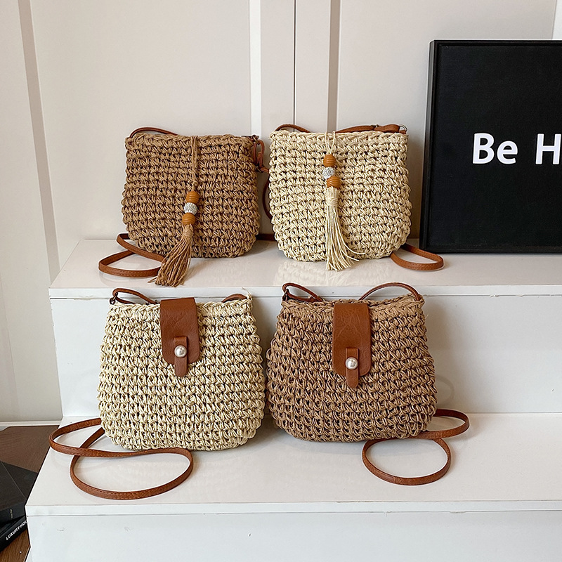 Woven hollow bag women 2024 spring summer new straw woven shoulder crossbody casual bag vacation bag
