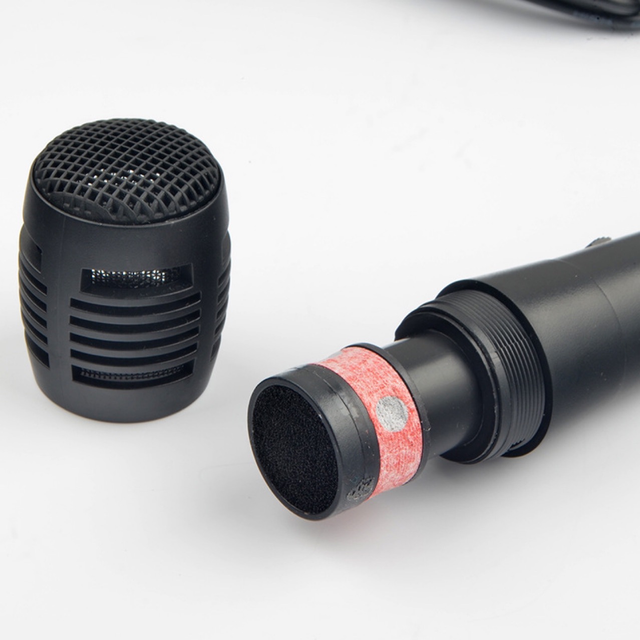 Connected split microphone plastic dynamic wired microphone cremation tube microphone
