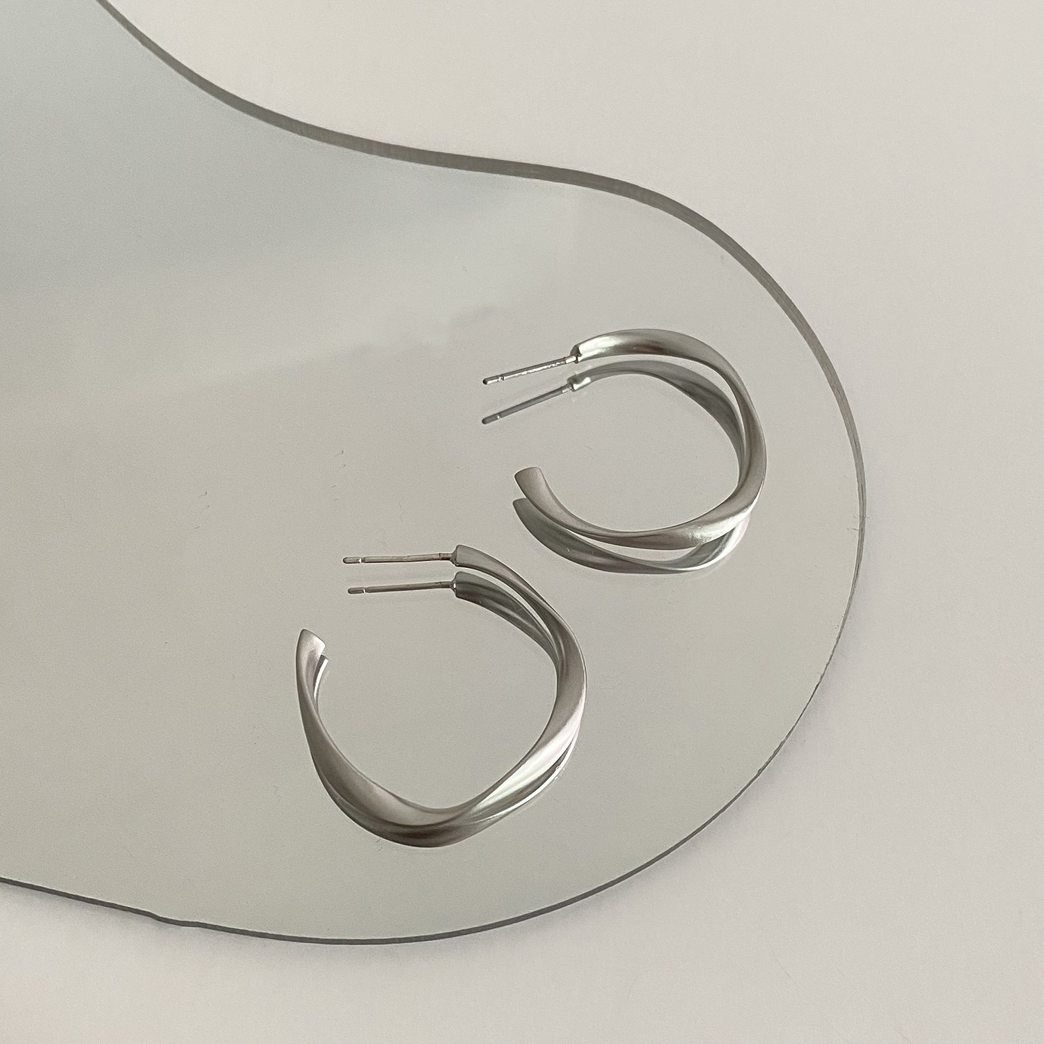C-shaped circle round face earrings new earring pendant jewelry earring hoop silver needle ear stud