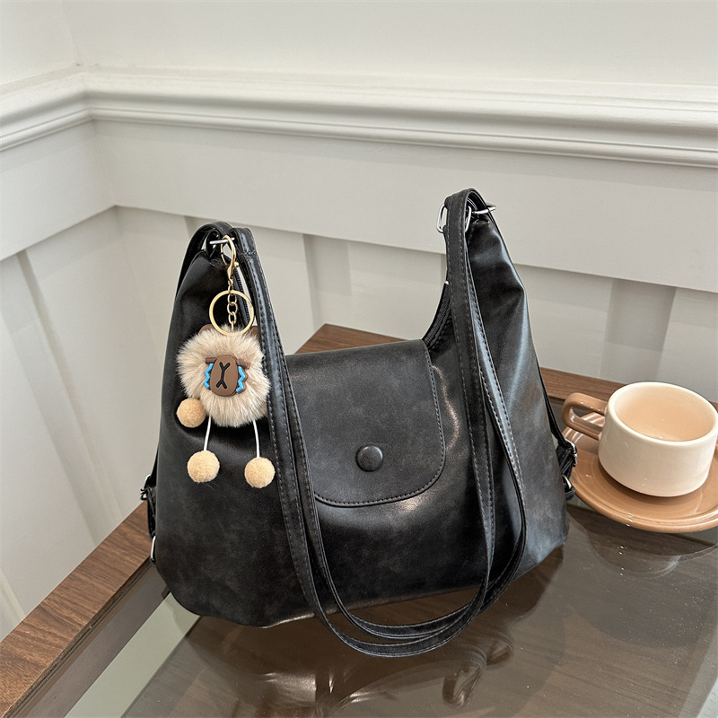 Autumn winter new large capacity shoulder bag 2026 casual new student class tote bag