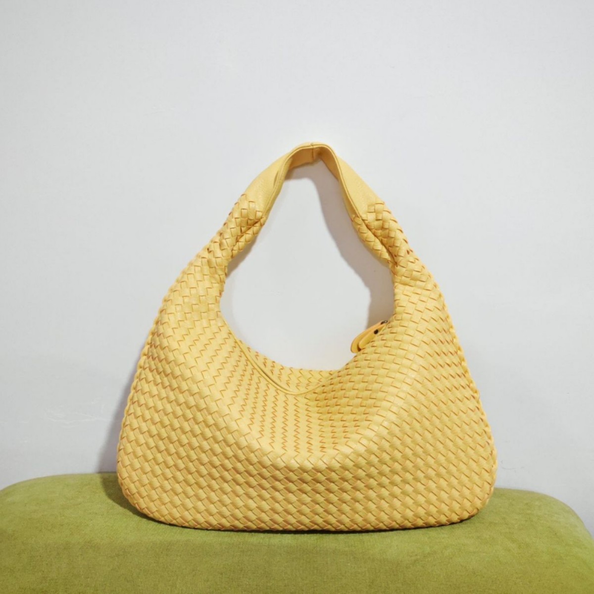 Woven Bag for Women Shoulder Underarm Bag Niche Textured Handheld Commuter Bag