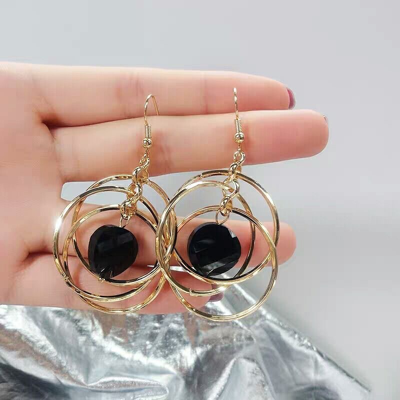 Loop Ear Drops Exaggerated Earrings 2024 New Rotating Hoop Ear Accessories