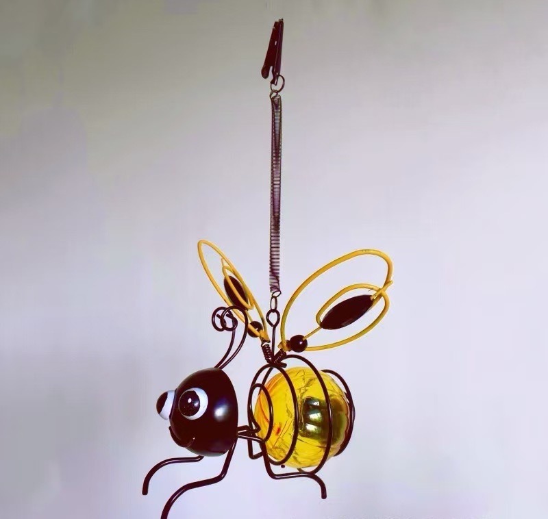 Solar Courtyard Light Simulation Insect Outdoor Waterproof Garden Hanging Decoration Bee Iron Art Hanging Ornament