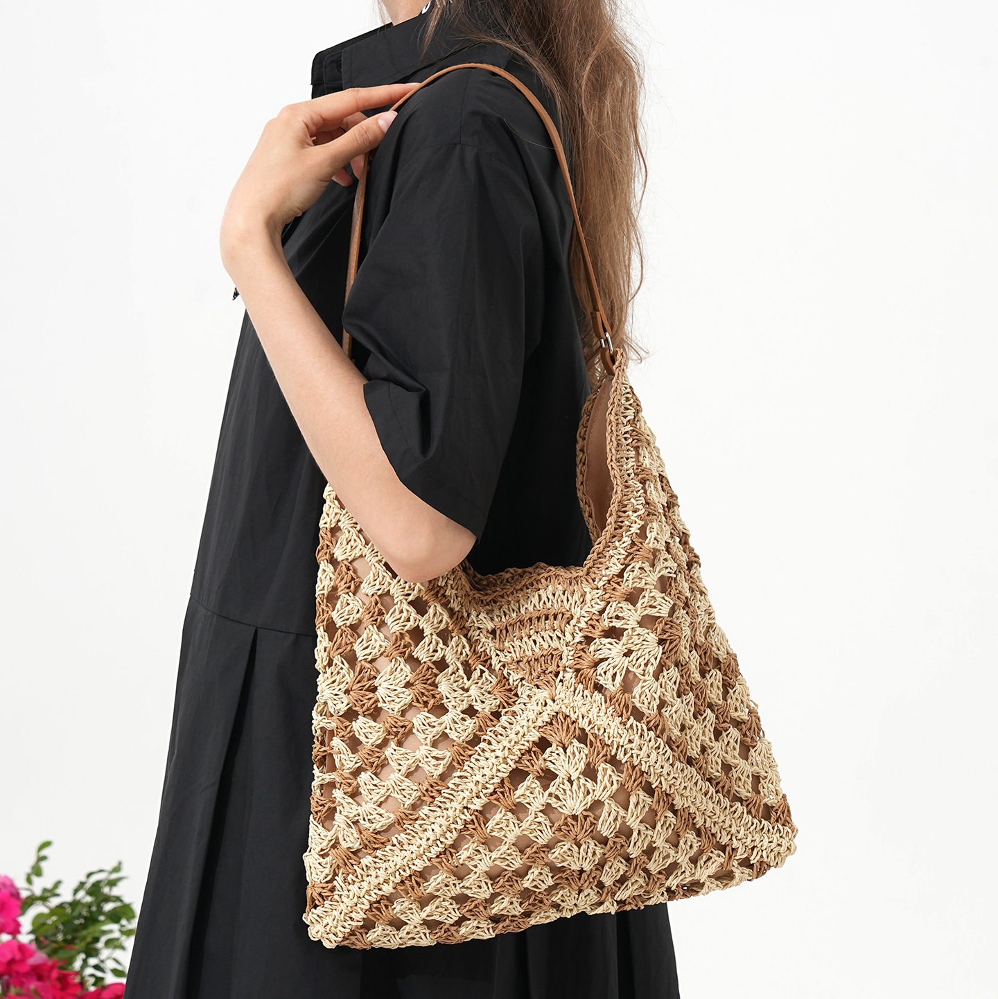 Hollow Paper Rope Straw Bag New Handwoven Bag Women's Large Capacity Single Shoulder Tote Bag Vacation Beach Bag