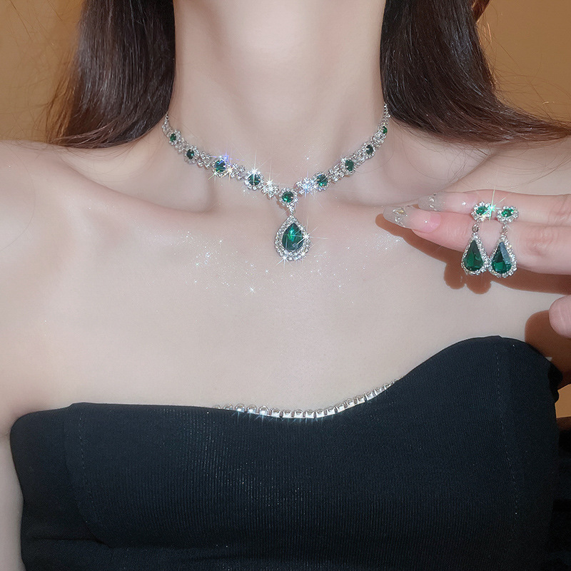 2-Piece Set Teardrop Zirconia Crystal Earrings and Necklace for Women