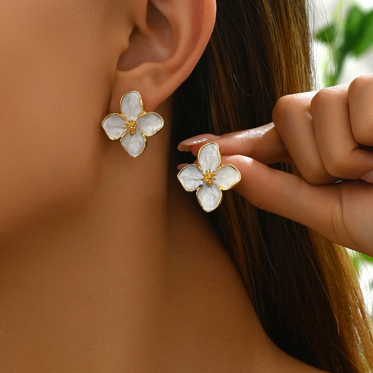 Sweet colorful flower ear studs for women 2025 summer new pearl ear accessories