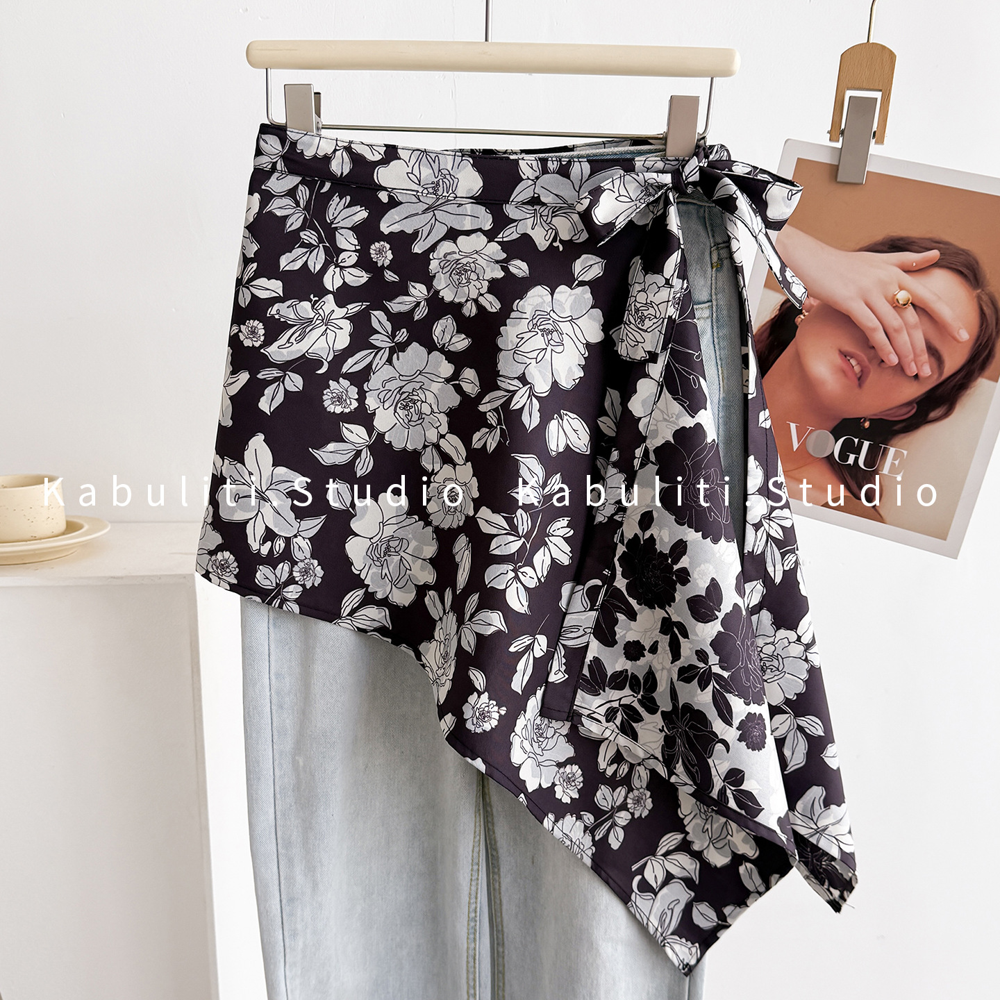 Ethnic style cashew flower layered skirt pants, small triangle denim skirt with belt, thin silk scarf women's half-length skirt