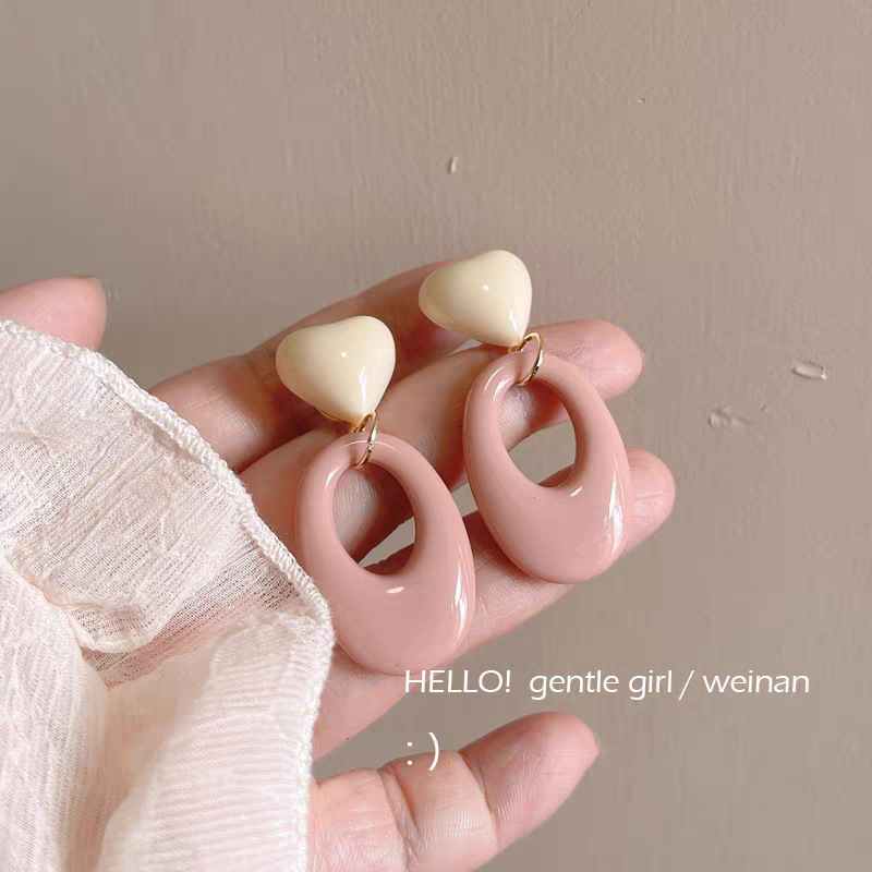 Audrey Hepburn Style Geometric Round Earrings Exaggerated Ear Drops Niche Stud Earrings for Women
