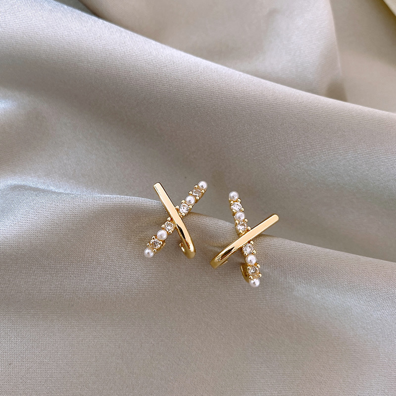 Exquisite small cross pearl ear studs S925 silver needle earrings women Korean ear accessories