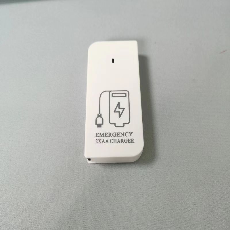 2AA new with cable Type-c phone emergency charger portable LED light 2x 5号 battery box backup charging