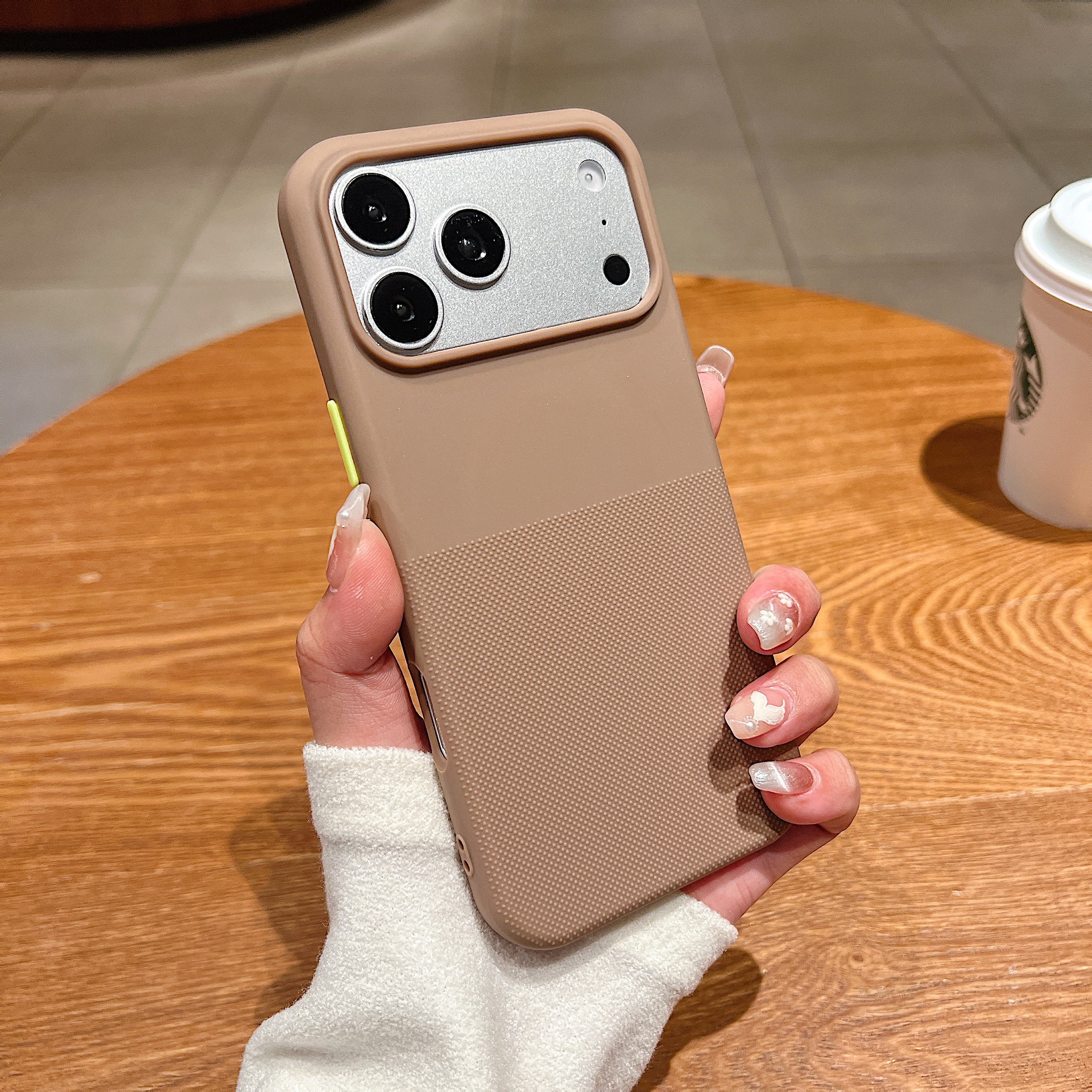 Magnetic phone case for Apple iPhone 17 Pro Max, anti-drop, simple solid color TPU protective case