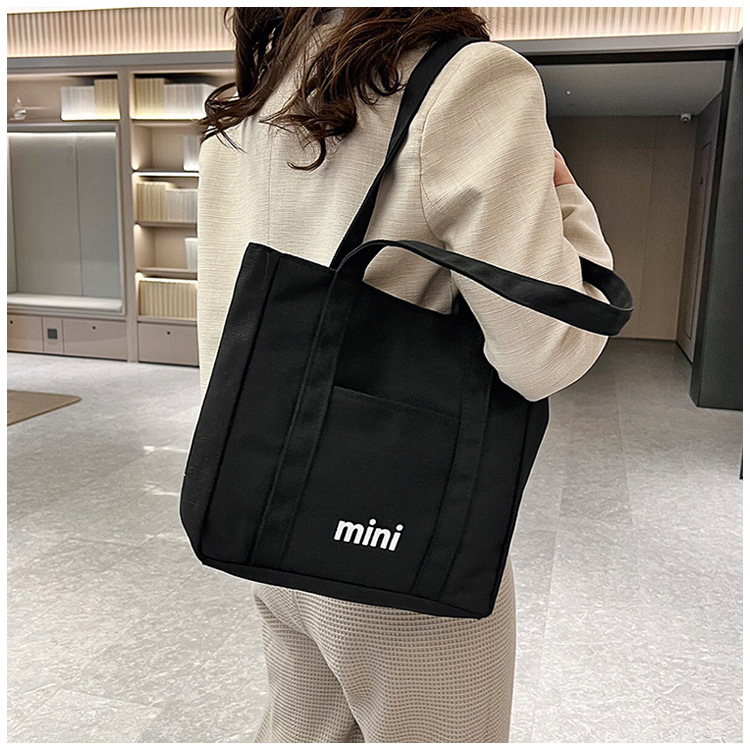 Canvas Bag Large Capacity Tote Bag 2026 New Bag Women Casual Single Shoulder Bag Commuter Handbag