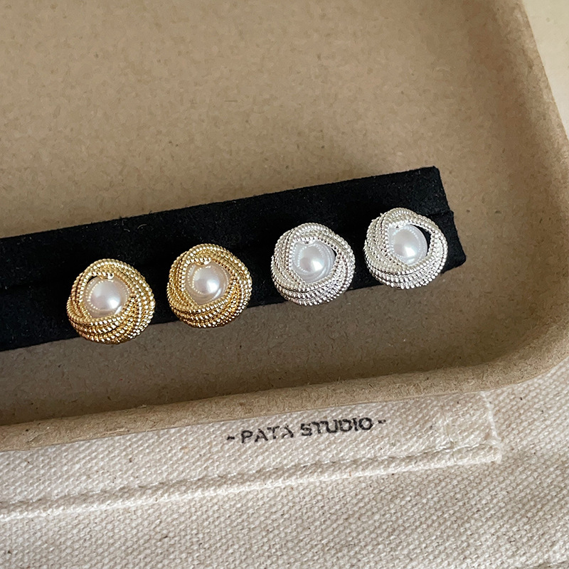 Woven Lace Rose Pearl Stud Earrings for Women 2025 New Niche Earrings Ear Accessories