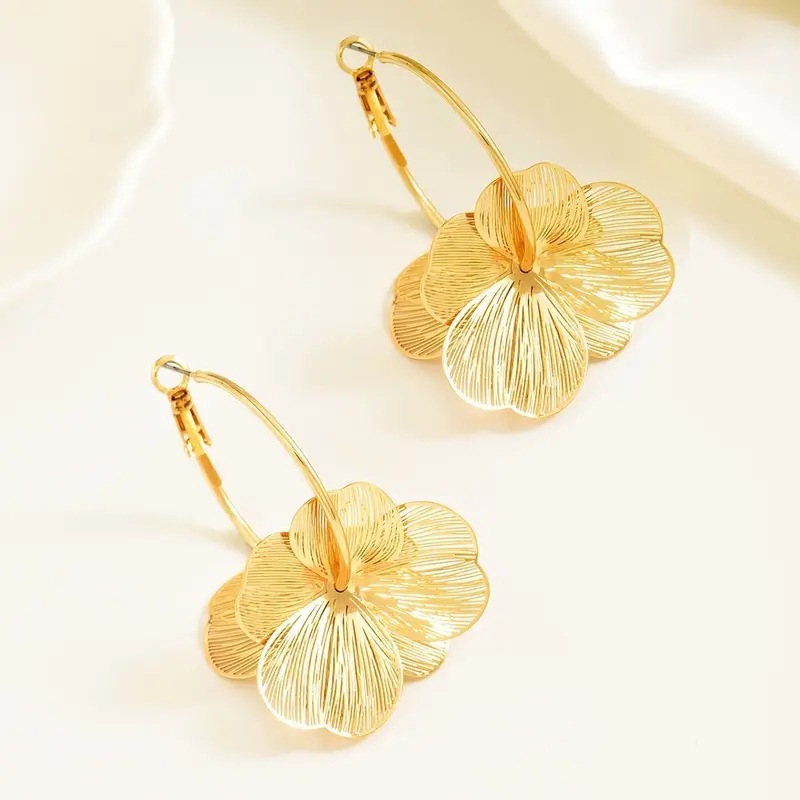 New gold flower earrings trendy exaggerated ear hoop sweet