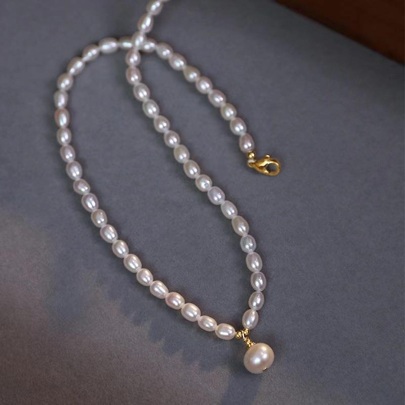 Natural freshwater pearl necklace autumn/winter new simple clavicle chain sweater chain