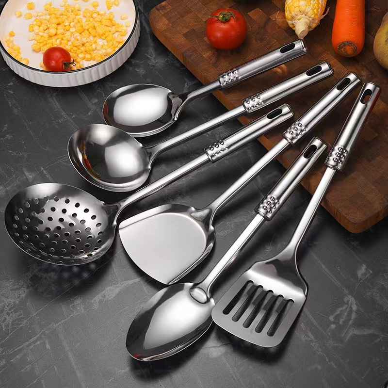 Stainless steel kitchen spoon and spatula set, kitchen restaurant wok spatula, soup spoon, strainer spoon, rice spoon, frying spatula, seven-piece cooking tool set