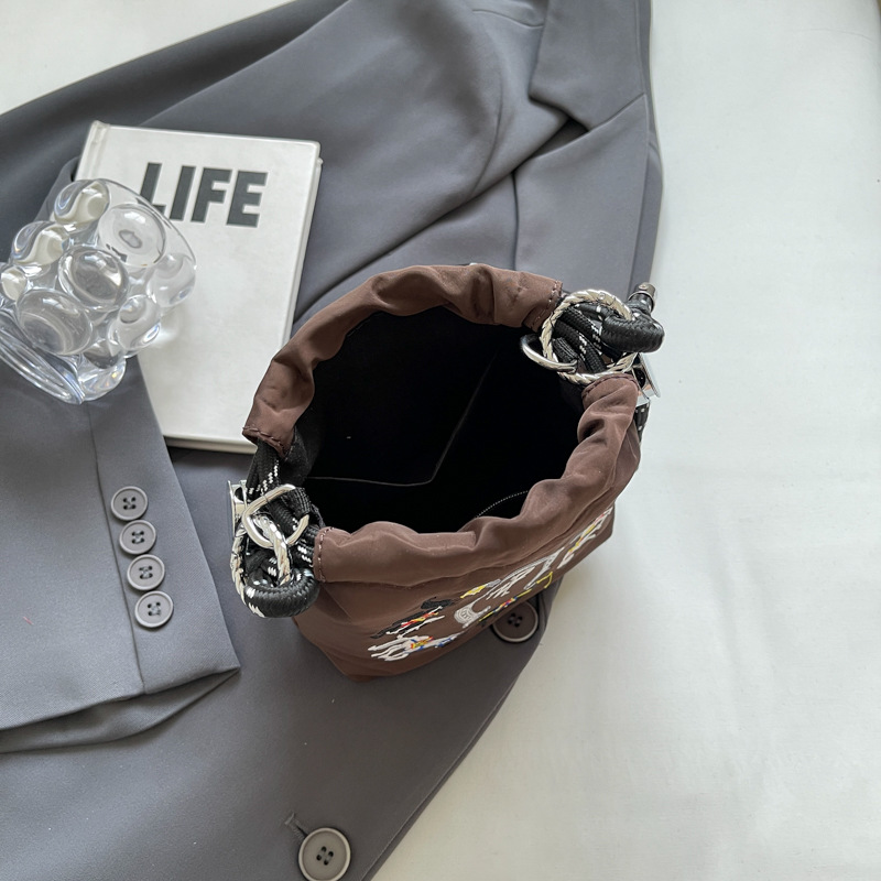 Embroidered Bucket Small Cloth Bag Women 2024 New Simple Contrast Color Outing Walking Shoulder Crossbody Phone Bag