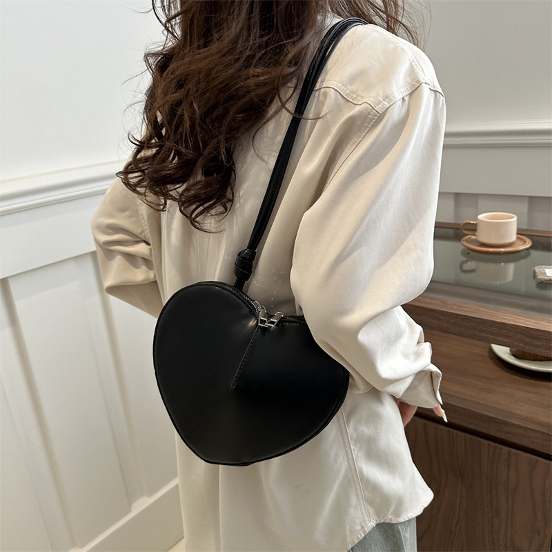 2026 New Love Bag Women Heart Phone Crossbody Bag Single Shoulder Bag