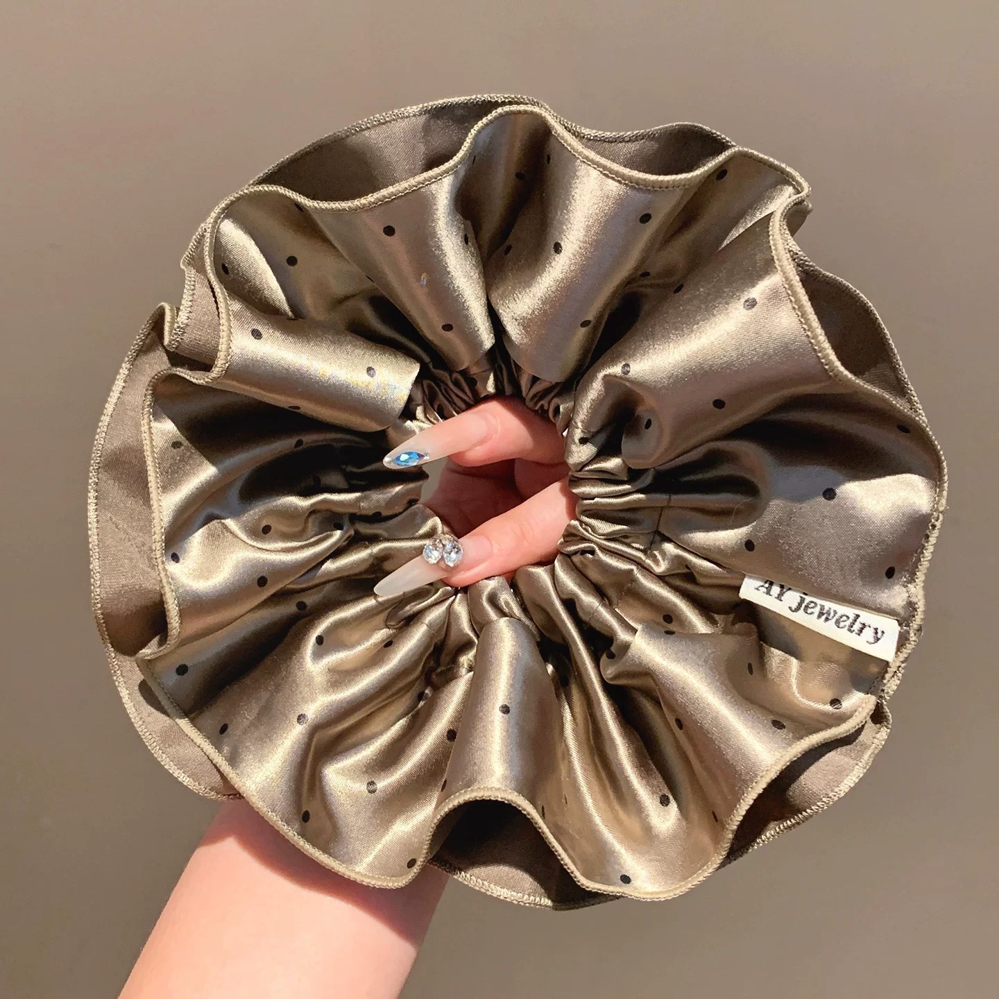29#咖啡色缎面波点双层发圈约20cm