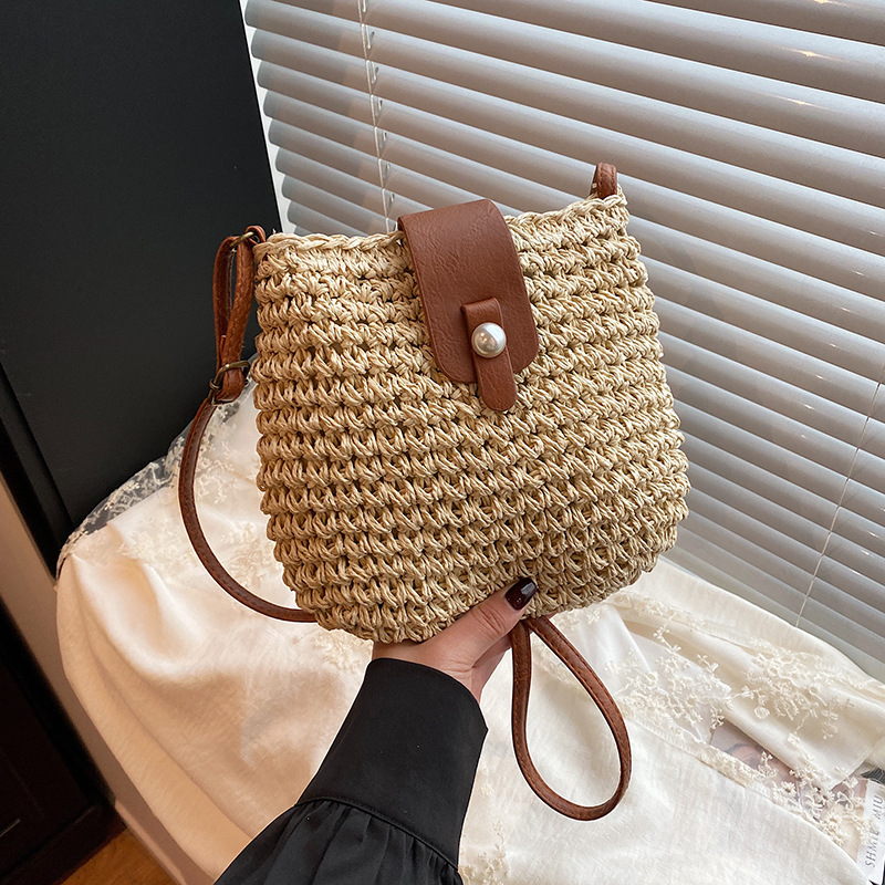 Woven hollow bag women 2024 spring summer new straw woven shoulder crossbody casual bag vacation bag