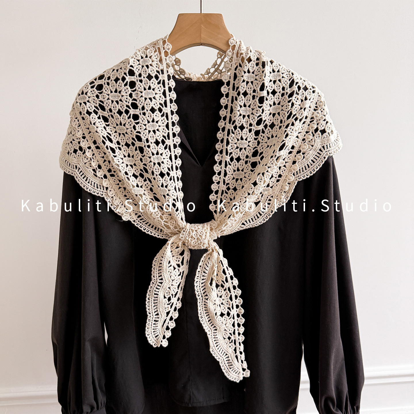 Lace hip skirt, niche style belt new girl waist scarf, hollow small triangle scarf shawl