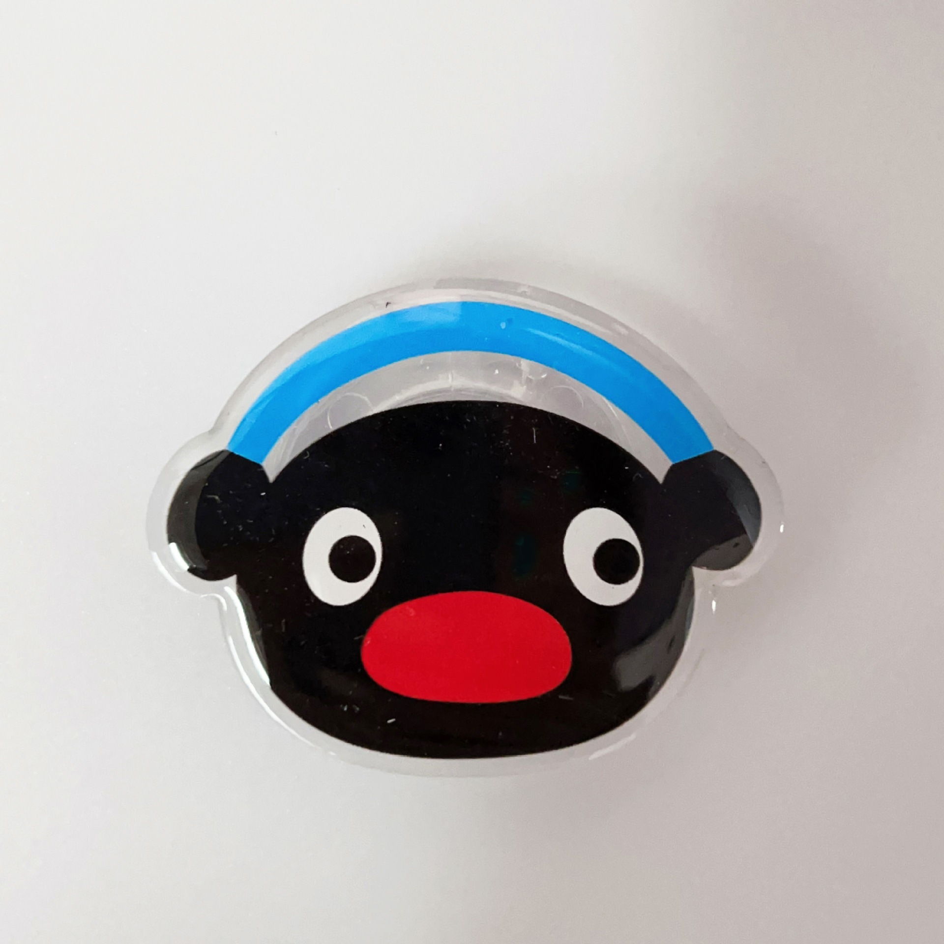 Pingu Penguin Phone Airbag Stand Fun Magnetic Telescopic Desktop Acrylic Resin Phone Stand Universal