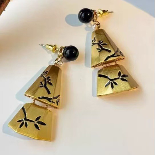 New Chinese-style fan-shaped branch earrings for women national style gold earrings wedding ear accessories stud earrings