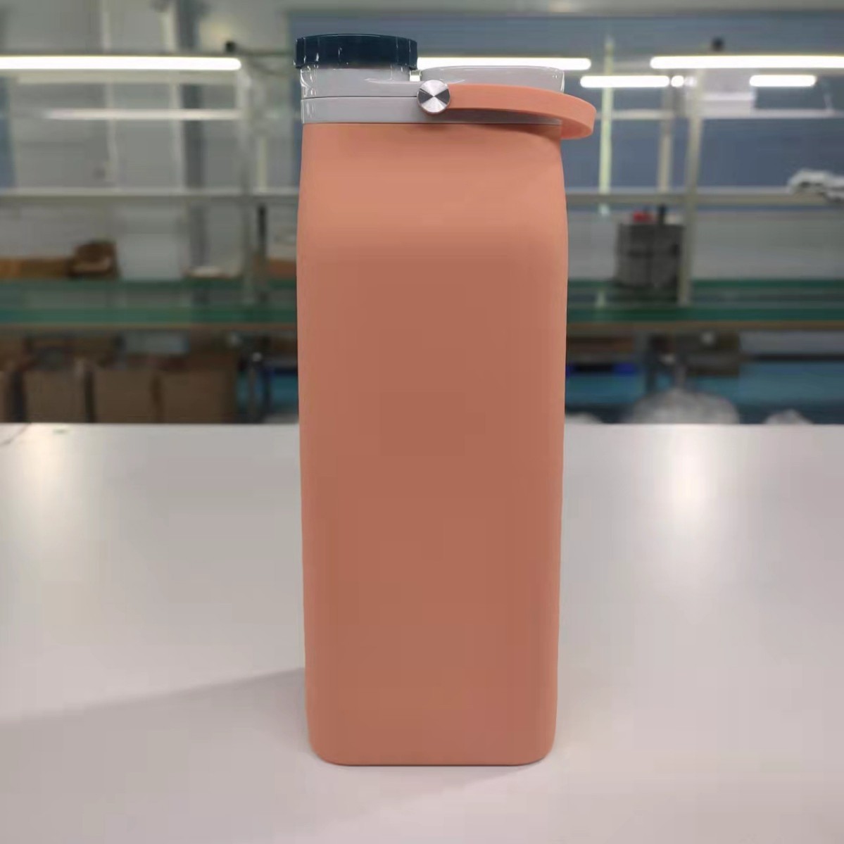 Outdoor sports portable silicone foldable water cup Nordic simple travel large capacity milk bottle gift