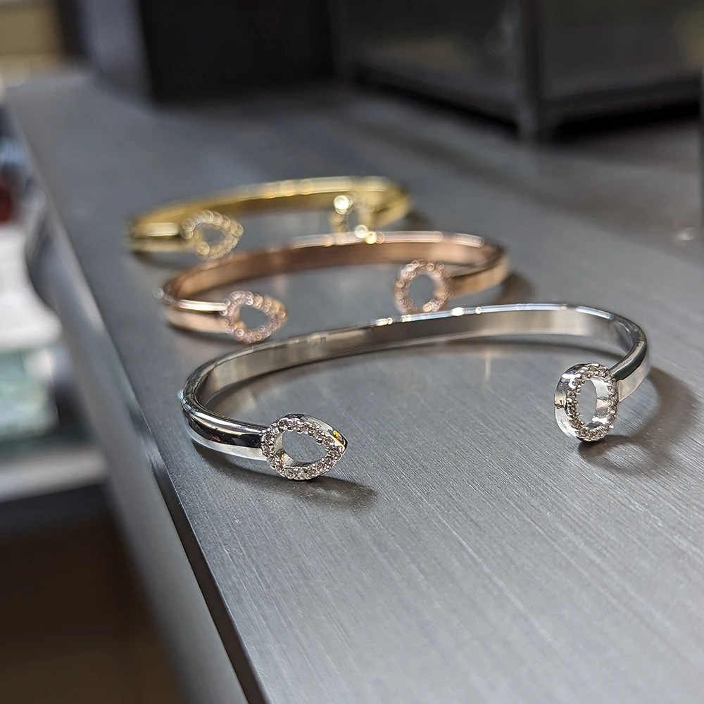 Women's designer small openwork hollow metal bracelet