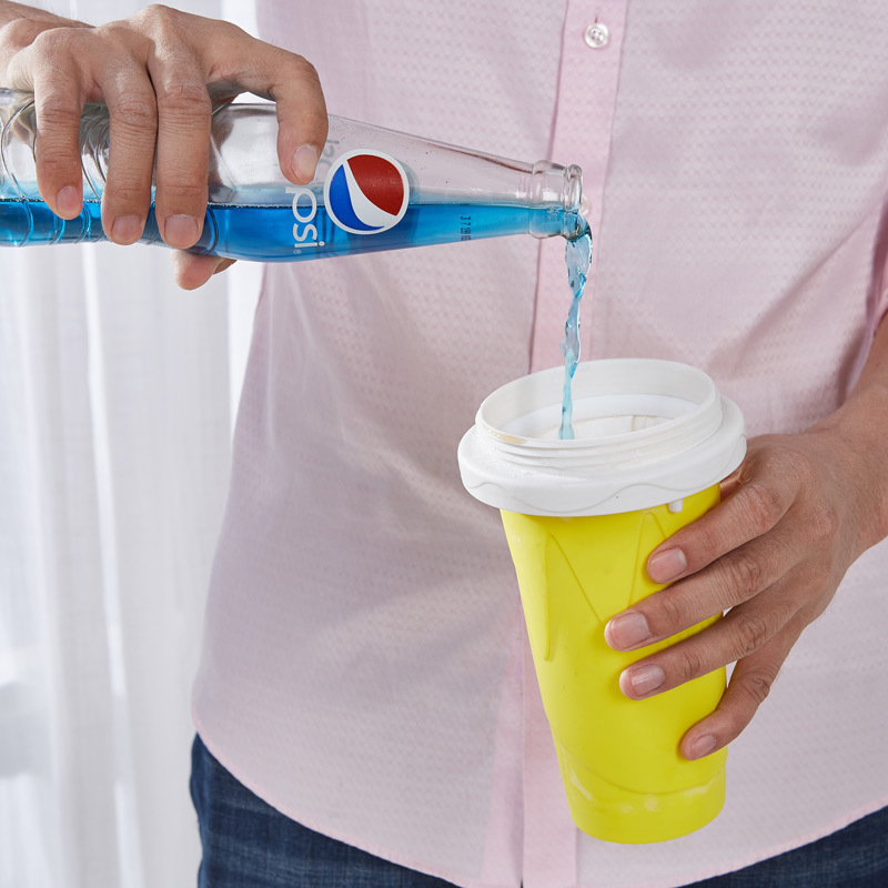 New Household Ice Slush Cup Summer Ice Slush Squeeze Cup Quick Cooling Cup Summer One Squeeze into Ice Cup