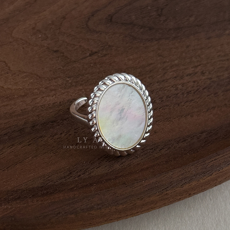 Natural Texture Mother-of-Pearl Round Index Finger Ring Shell Ring