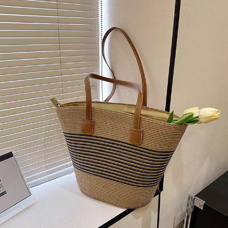 Handmade straw bag women 2025 new large capacity woven handbag shoulder bag underarm bag beach bag