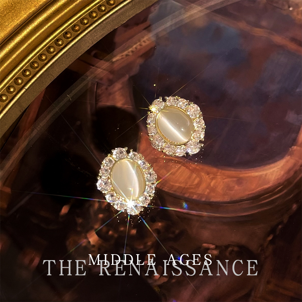 Vintage Retro Heavy Craft Colored Gem Zircon Earrings Exaggerated Western Style Ear Studs Court Style Ear Accessories