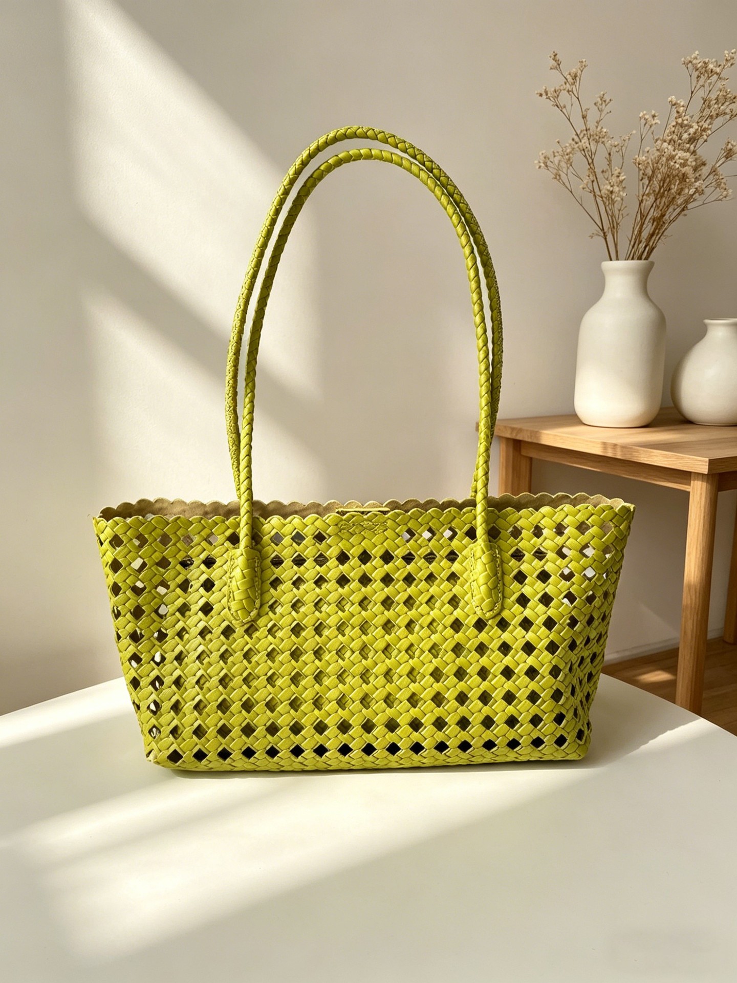 2026 New Diamond Quilted Single Shoulder Tote Bag Women Large Capacity Mother-Child Bag Casual Commute Handheld Bag