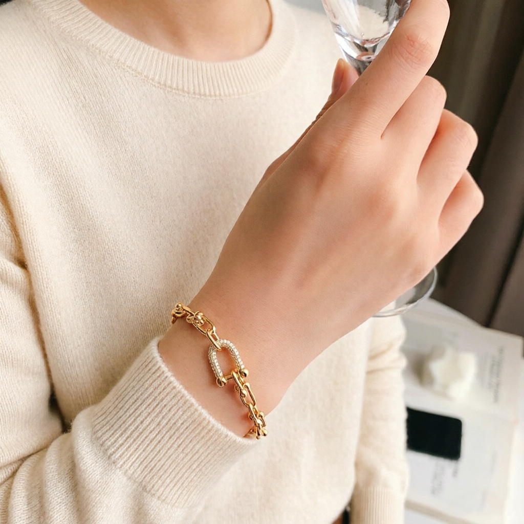 U-shaped zircon bracelet women chain design niche style bracelet