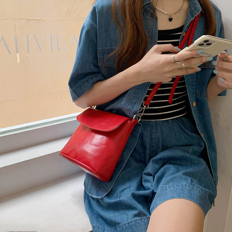 DIY Bag Women's Bag 2026 New Textured Red Single Shoulder Crossbody Bucket Bag